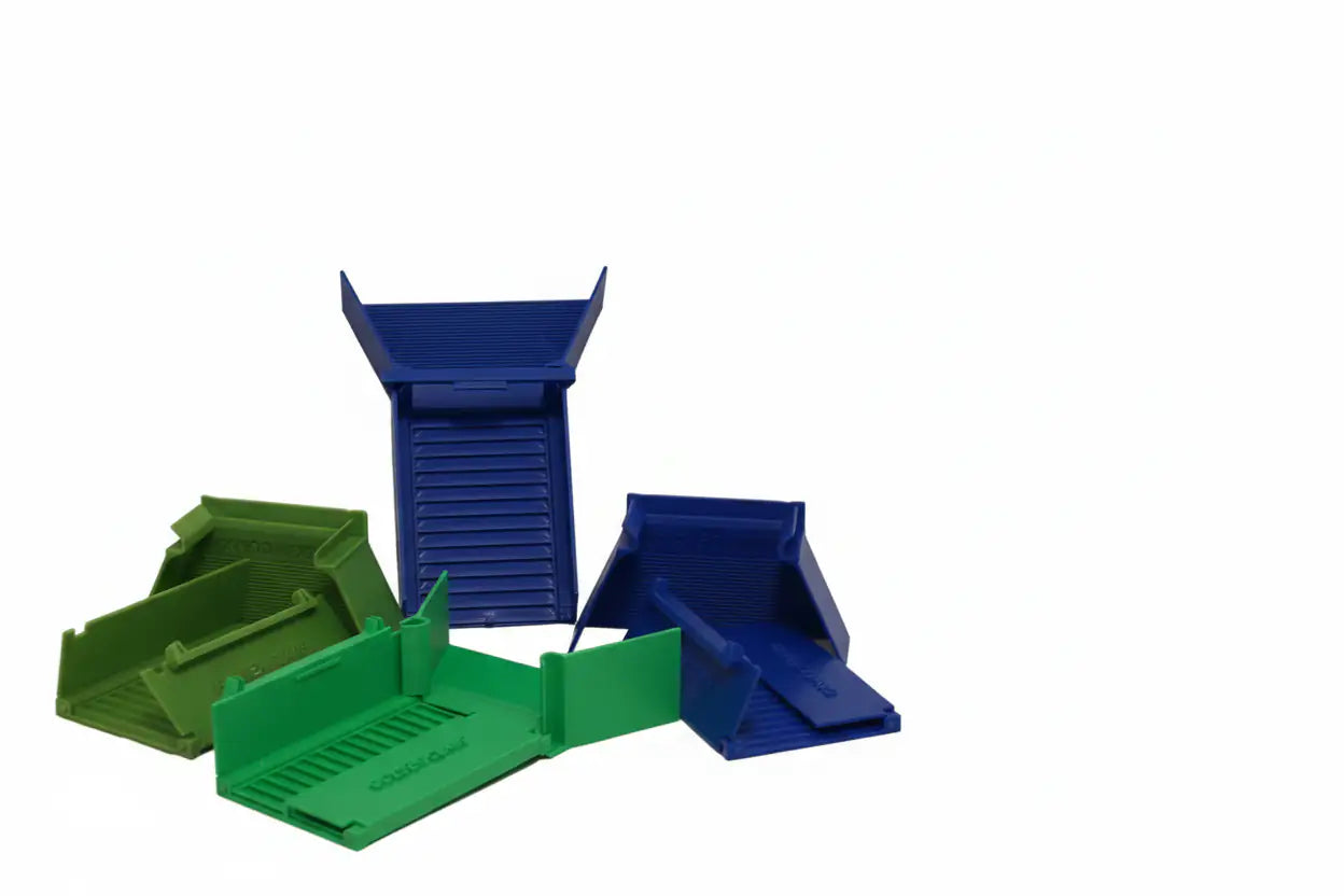 Golden Clamp Pocket Sluice in blue